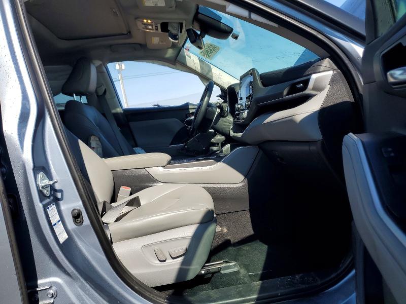 Photo 7 from auction – 2021 TOYOTA HIGHLANDER with VIN 5TDHZRBH3MS134875