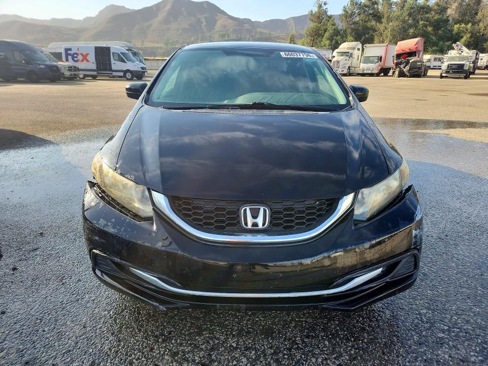 Photo 5 from auction – 2015 HONDA CIVIC with VIN 19XFB2E57FE048812