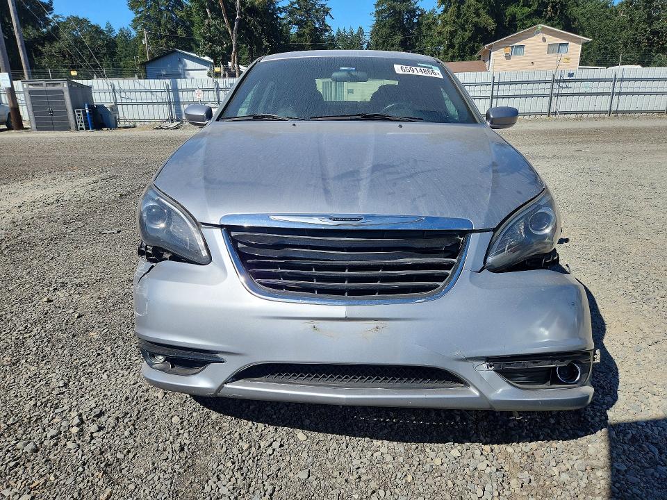 Photo 5 from auction – 2014 CHRYSLER 200 with VIN 1C3CCBBB6EN132399