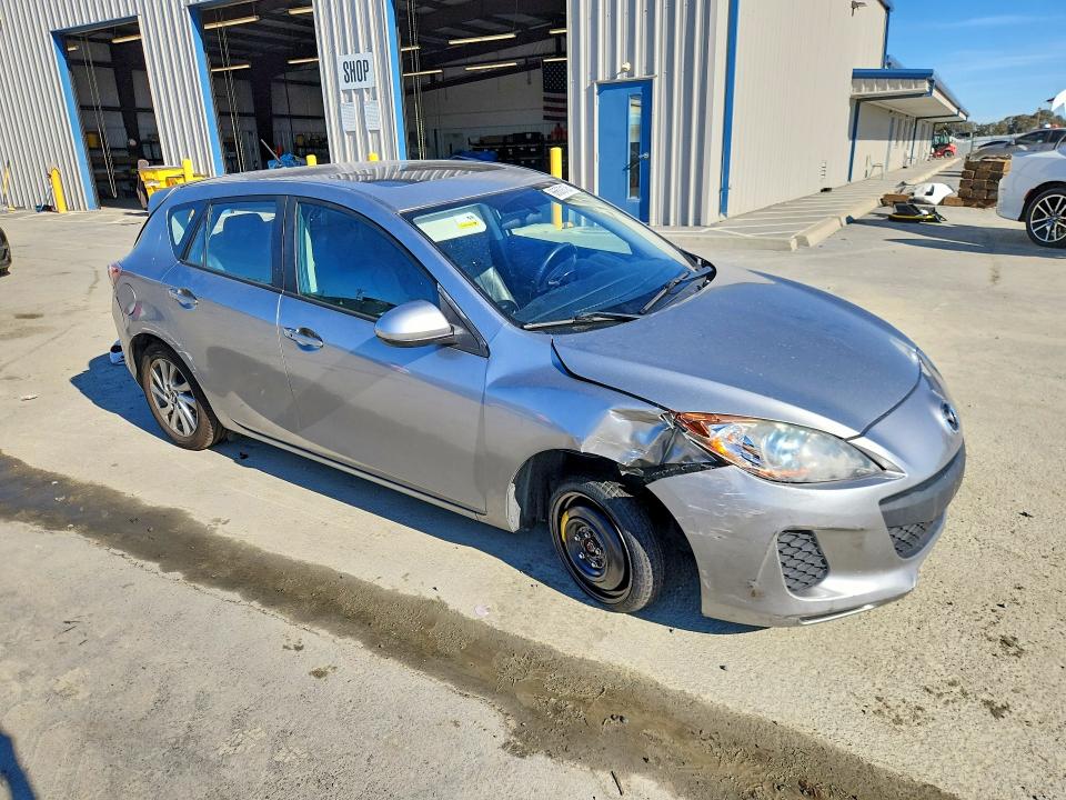 Photo 4 from auction – 2013 MAZDA 3 with VIN JM1BL1MP8D1831999