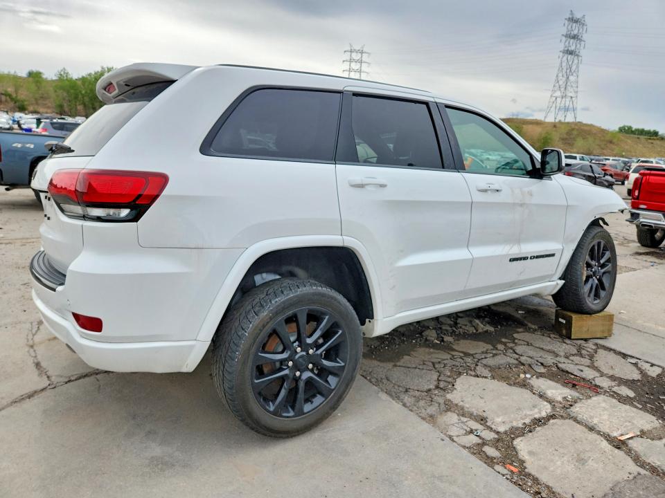 Снимка 3 от търг – 2018 JEEP GRAND CHEROKEE с VIN 1C4RJFAG8JC189984