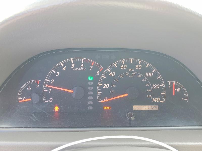Photo 9 from auction – 2005 TOYOTA CAMRY with VIN 4T1BE32KX5U526450