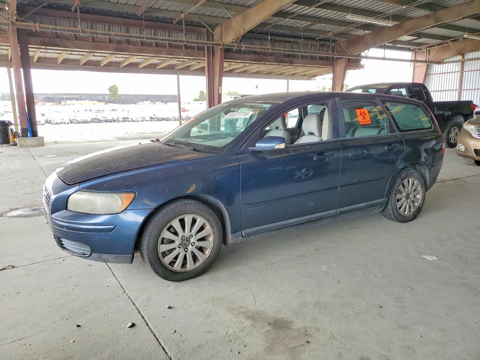 2005 VOLVO V50