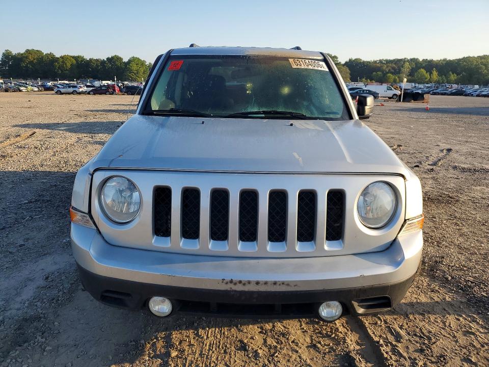 Photo 5 from auction – 2011 JEEP PATRIOT with VIN 1J4NF1GB6BD152680