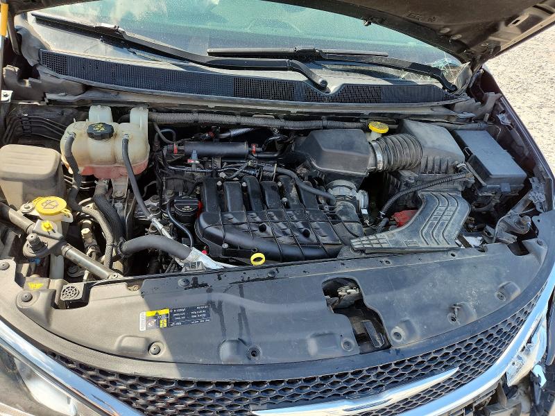 Photo 12 from auction – 2017 CHRYSLER PACIFICA with VIN 2C4RC1GG3HR528608