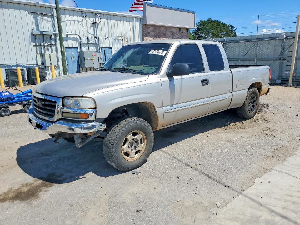 Снимка 1 от търг – 2004 GMC NEW SIERRA с VIN 2GTEC19V641142283