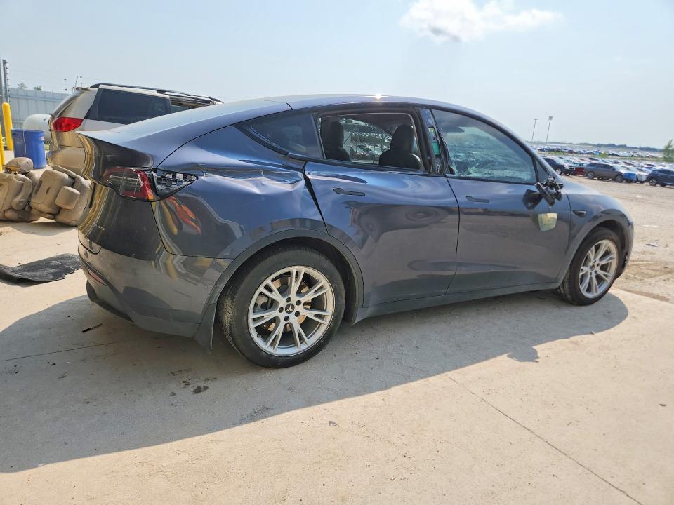 Photo 3 from auction – 2021 TESLA MODEL Y with VIN 5YJYGDEE5MF188595