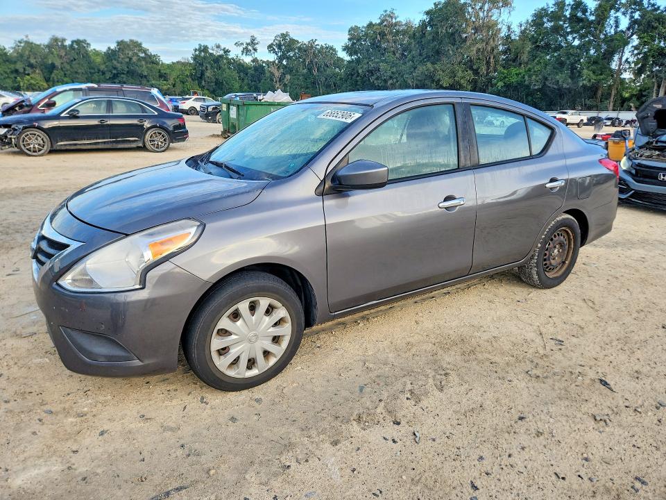 NISSAN VERSA 2017 with VIN 3N1CN7AP5HL852994 - Photo from auction