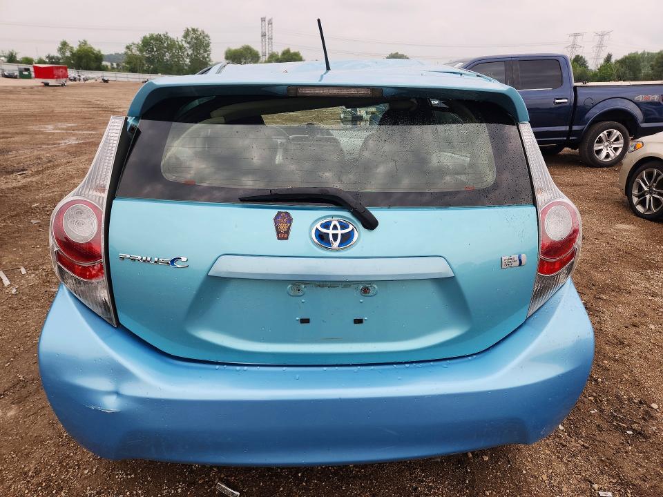 Photo 6 from auction – 2012 TOYOTA PRIUS C with VIN JTDKDTB36C1014005