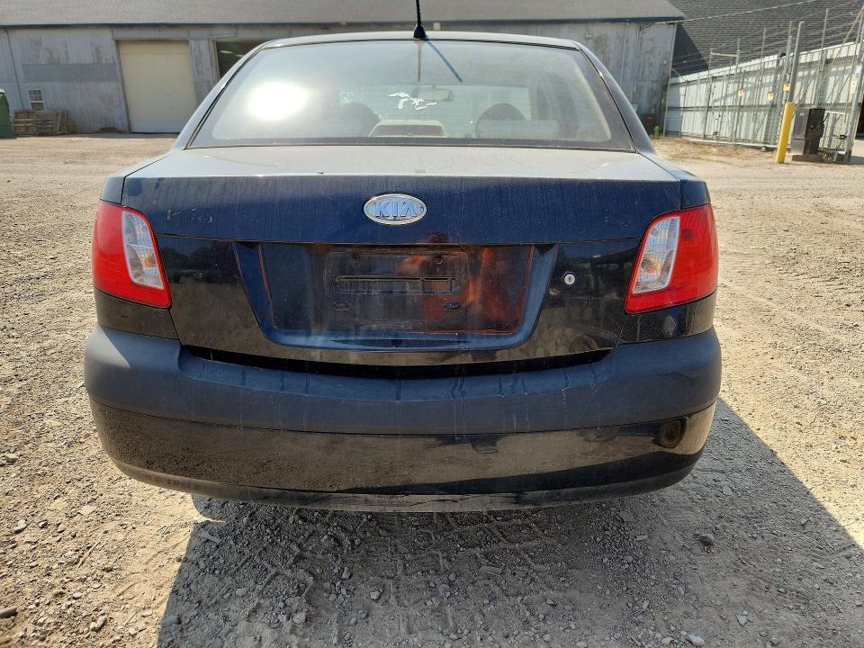 Photo 6 from auction – 2007 KIA RIO with VIN KNADE123276209387