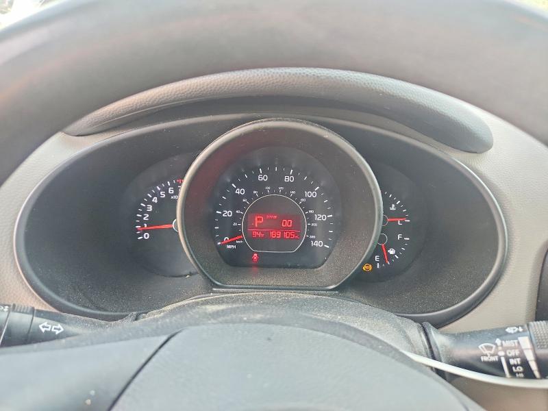 Photo 9 from auction – 2016 KIA SOUL with VIN KNDJN2A22G7401231