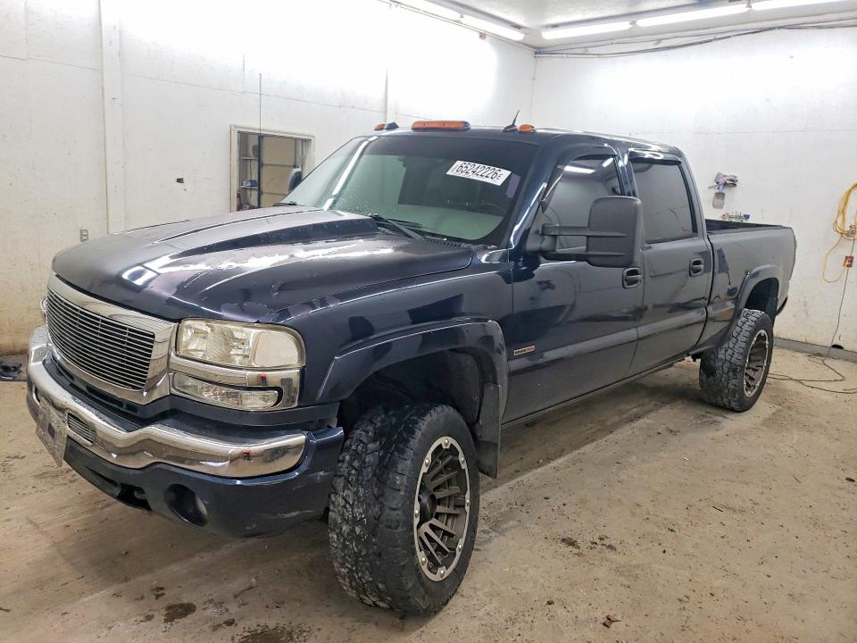 GMC SIERRA 2005 with VIN 1GTHK23265F832369 - Photo from auction