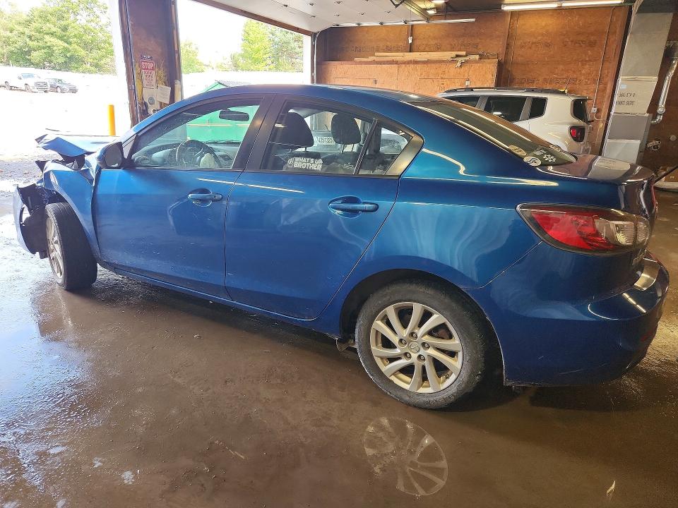 Photo 2 from auction – 2012 MAZDA 3 with VIN JM1BL1V81C1662947
