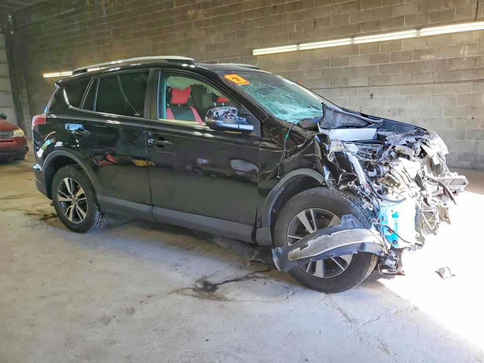 Photo 4 from auction – 2018 TOYOTA RAV4 with VIN 2T3RFREV9JW720750