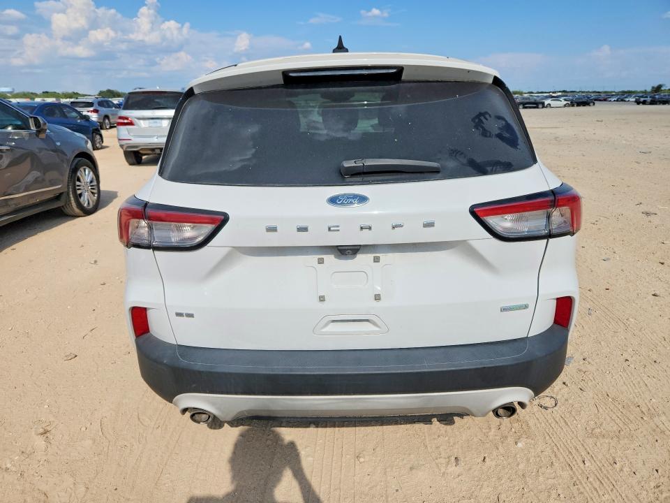 Photo 6 from auction – 2020 FORD ESCAPE with VIN 1FMCU0G62LUA12705