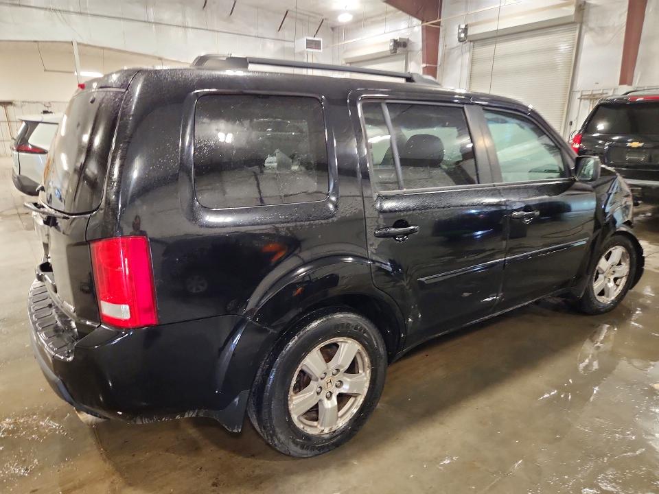 Photo 3 from auction – 2011 HONDA PILOT with VIN 5FNYF4H6XBB067209