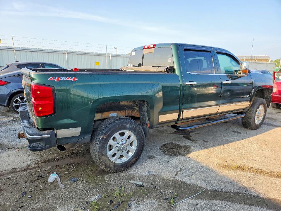 Photo 3 from auction – 2015 CHEVROLET SILVERADO with VIN 1GC1KWE88FF654346