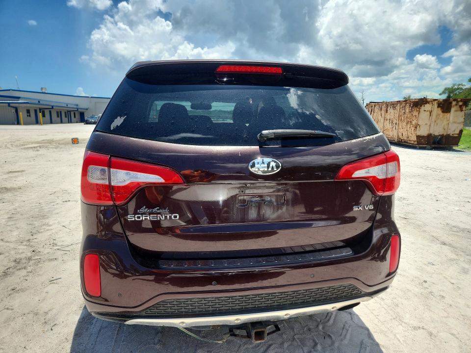 Photo 6 from auction – 2015 KIA SORENTO with VIN 5XYKW4A76FG649461