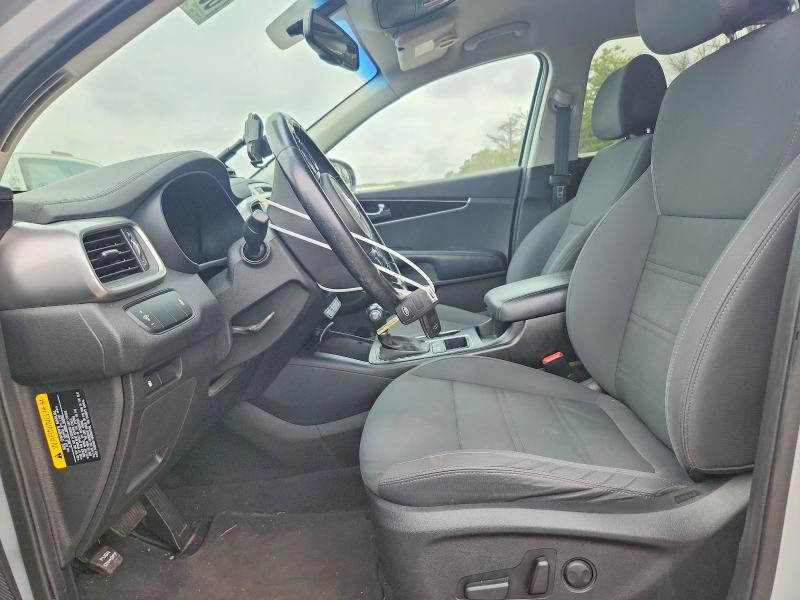 Photo 7 from auction – 2016 KIA SORENTO with VIN 5XYPG4A39GG038647