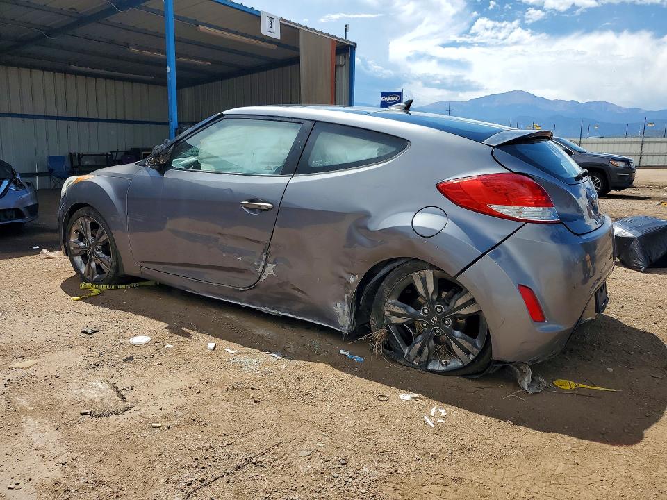 Photo 2 from auction – 2016 HYUNDAI VELOSTER AUTOMATIC with VIN KMHTC6AD1GU250791