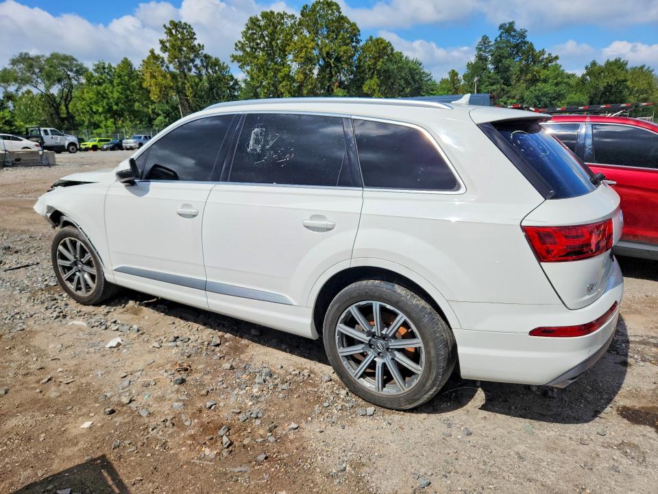 Photo 2 from auction – 2018 AUDI Q7 with VIN WA1LHAF72JD000585