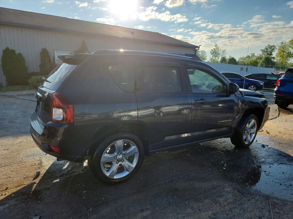Photo 3 from auction – 2014 JEEP COMPASS with VIN 1C4NJCEA9ED647552