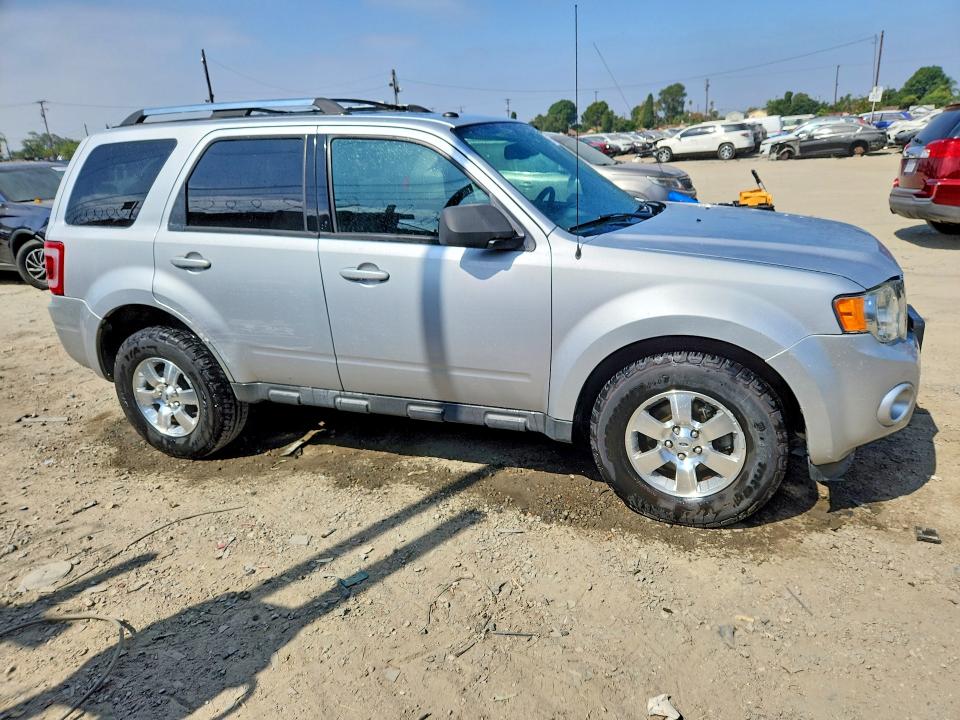 Photo 4 from auction – 2012 FORD ESCAPE with VIN 1FMCU0EG3CKA65775