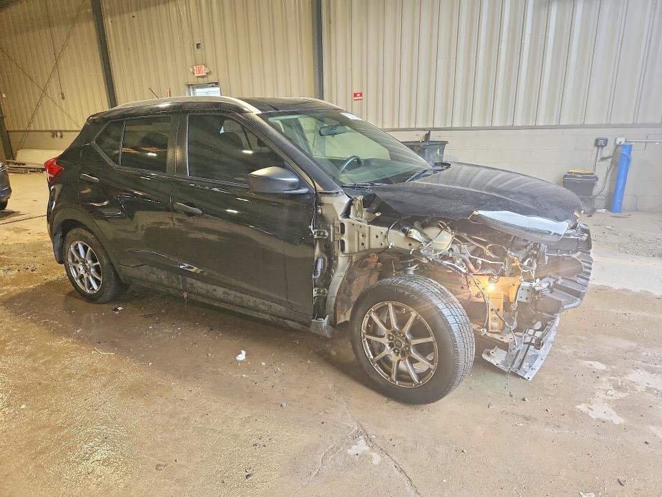 Photo 4 from auction – 2019 NISSAN KICKS with VIN 3N1CP5CUXKL537231