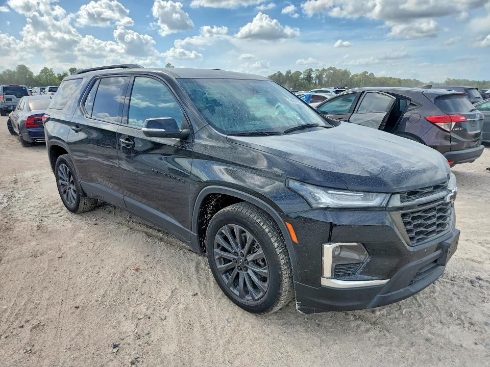 Photo 4 from auction – 2022 CHEVROLET TRAVERSE with VIN 1GNERJKW6NJ115553