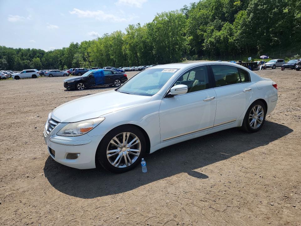 Photo 1 from auction – 2010 HYUNDAI GENESIS with VIN KMHGC4DF7AU106091