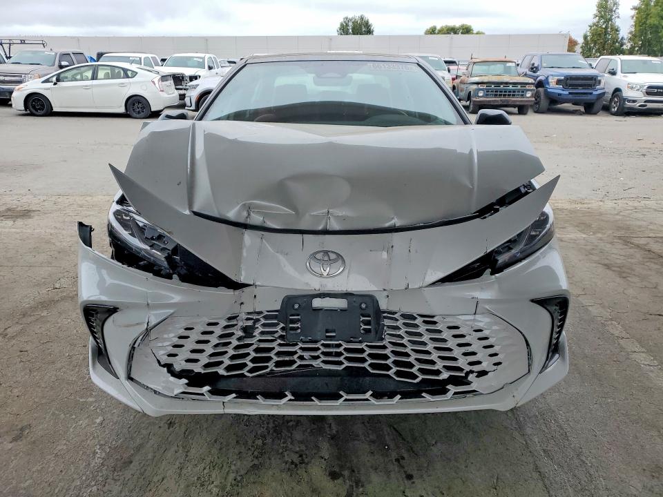 Photo 5 from auction – 2026 TOYOTA CAMRY with VIN 4T1DAACK8TU238009