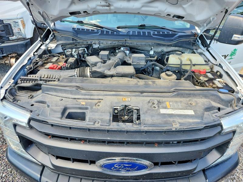 Photo 11 from auction – 2022 FORD F350 with VIN 1FT8W3B68NEE41440