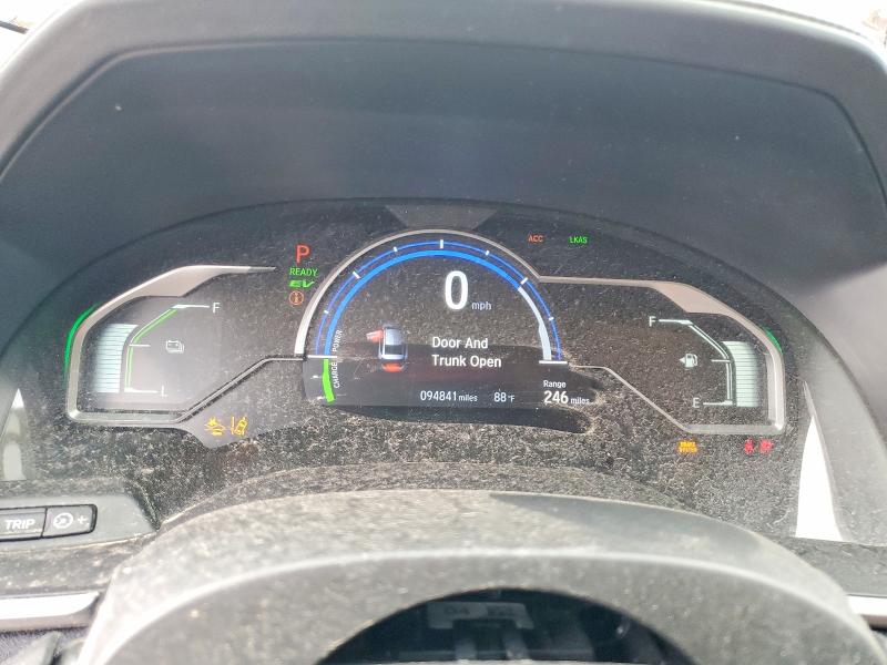 Photo 9 from auction – 2018 HONDA CLARITY with VIN JHMZC5F37JC017499