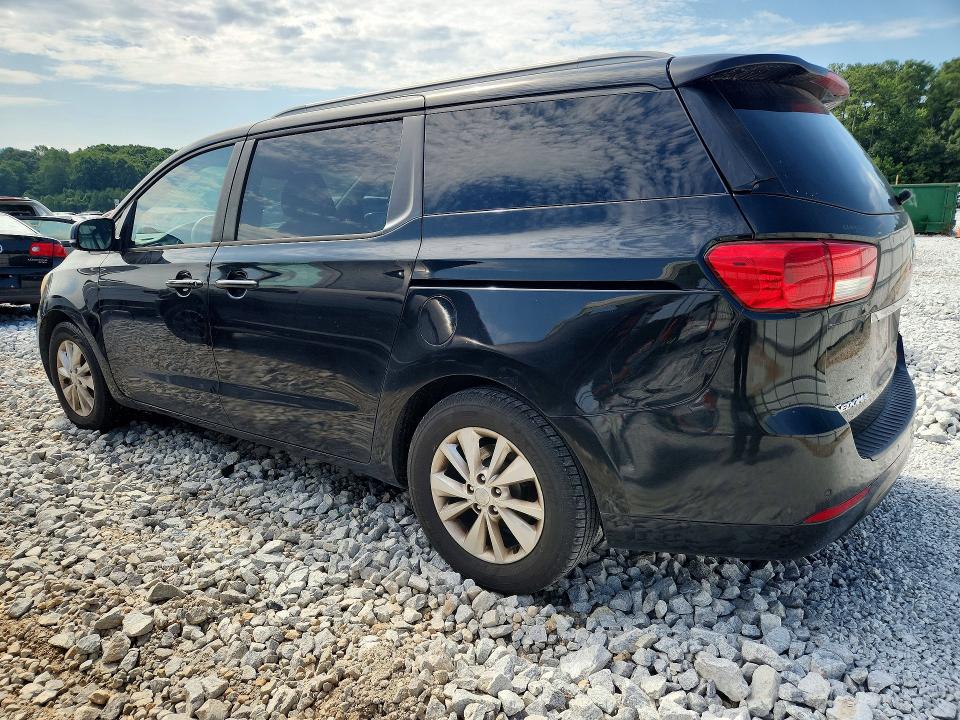 Photo 2 from auction – 2015 KIA SEDONA with VIN KNDMB5C12F6036680