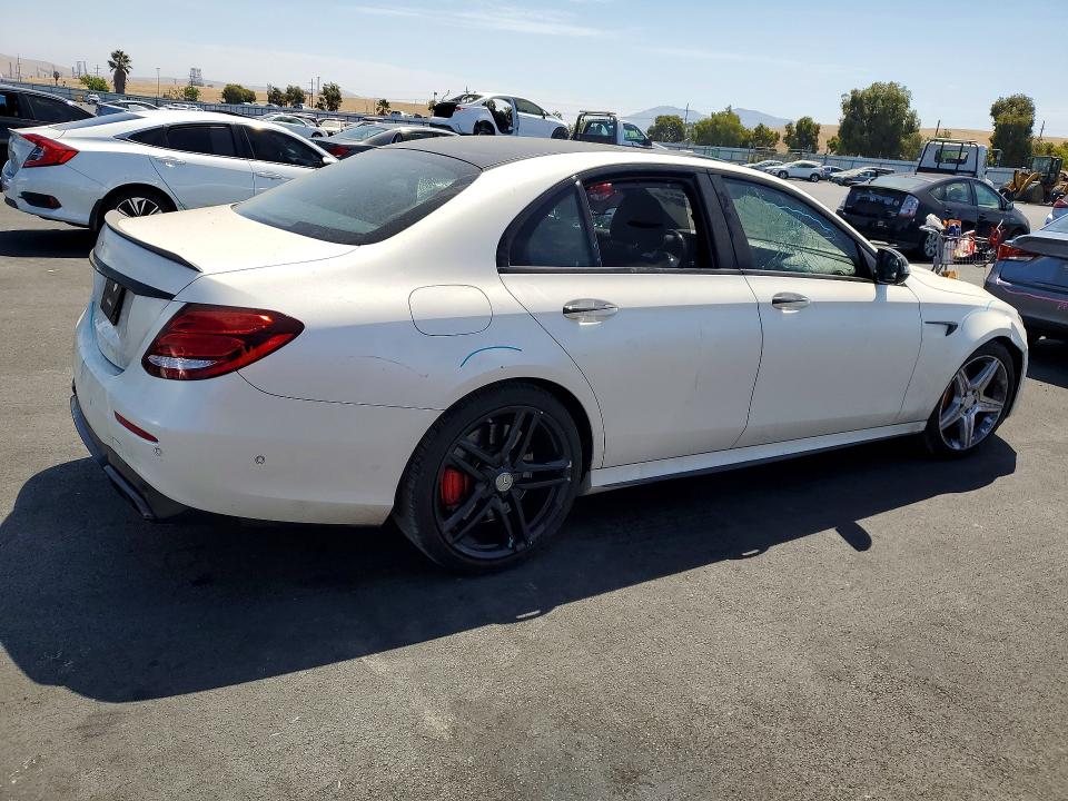 Photo 3 from auction – 2020 MERCEDES-BENZ E with VIN WDDZF8KB0LA744589