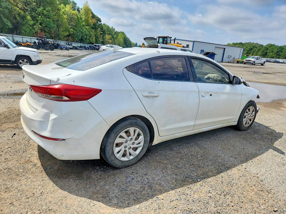Photo 3 from auction – 2017 HYUNDAI ELANTRA with VIN 5NPD74LF0HH063909