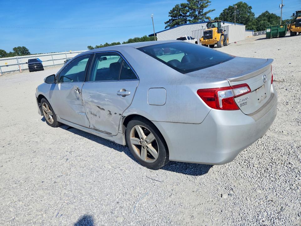 Zdjęcie 2 z aukcji – 2014 TOYOTA CAMRY z VIN 4T1BF1FK5EU360107