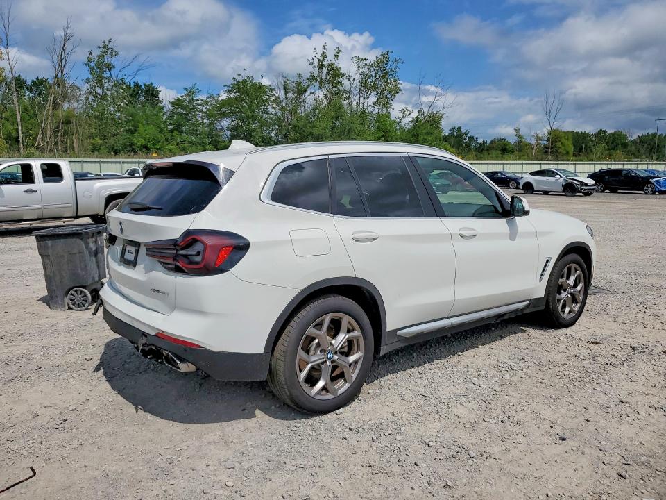 Photo 3 from auction – 2022 BMW X3 with VIN 5UX53DP03N9M81292