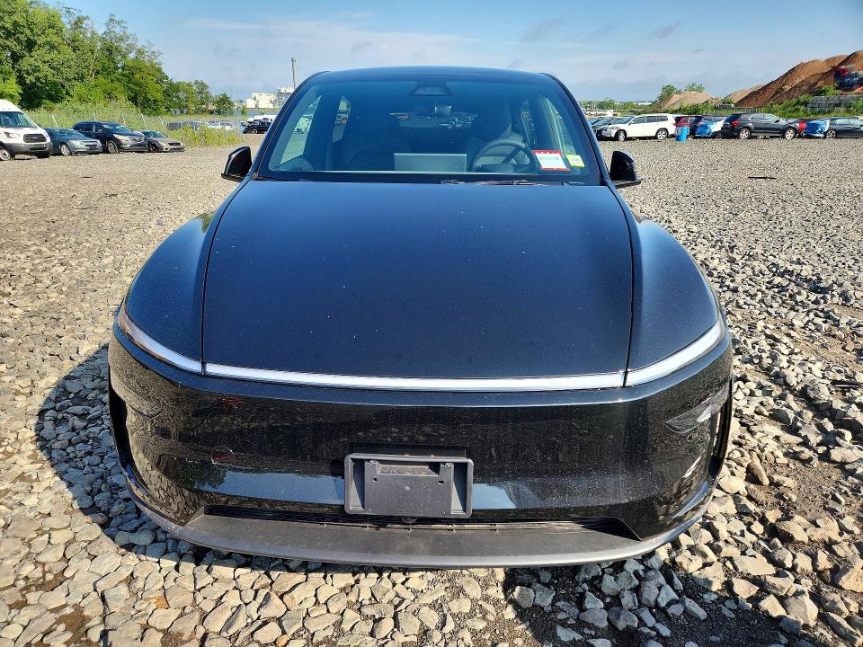 Снимка 5 от търг – 2026 TESLA MODEL Y с VIN 7SAYGAEE0TF646771