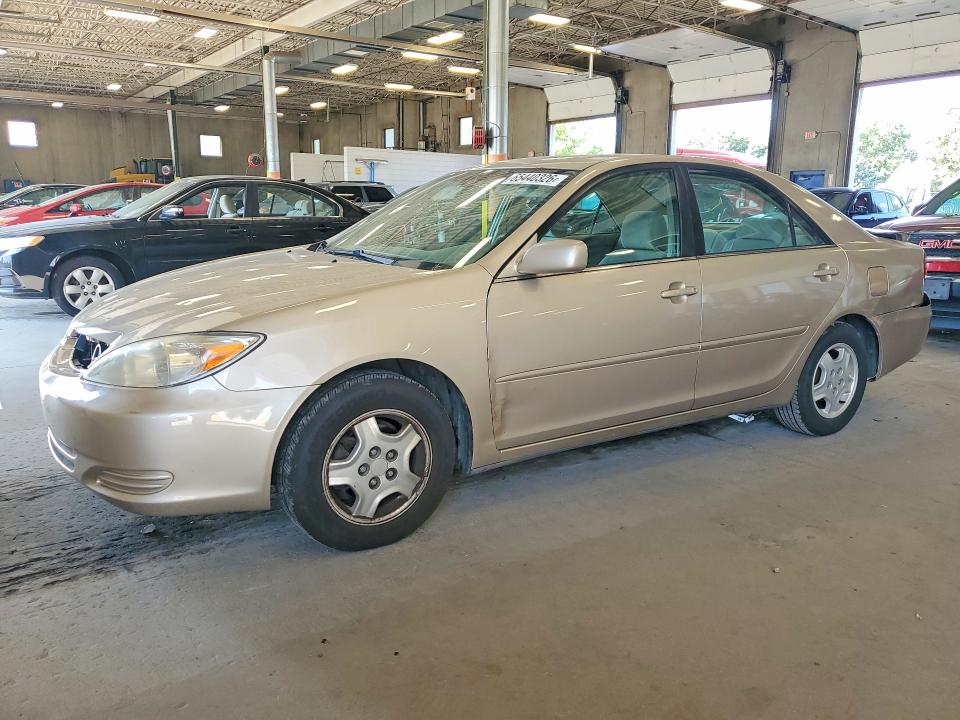 TOYOTA CAMRY 2002 with VIN 4T1BE32K22U033650 - Photo from auction