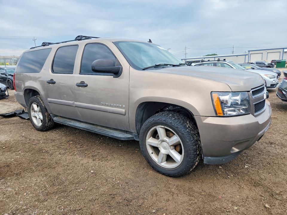 Photo 4 from auction – 2007 CHEVROLET SUBURBAN with VIN 1GNFC16097R257167