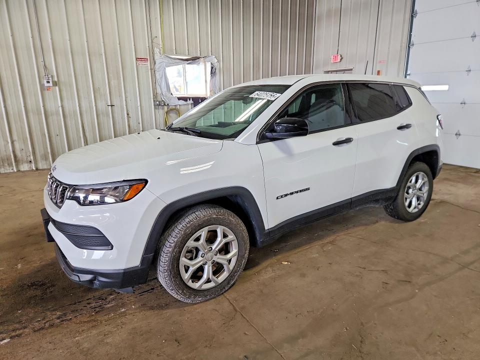 JEEP COMPASS 2024 with VIN 3C4NJDAN9RT135594 - Photo from auction