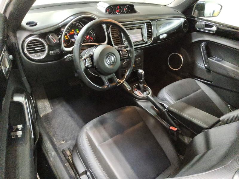 Photo 8 from auction – 2013 VOLKSWAGEN BEETLE with VIN 3VW5L7AT7DM825838