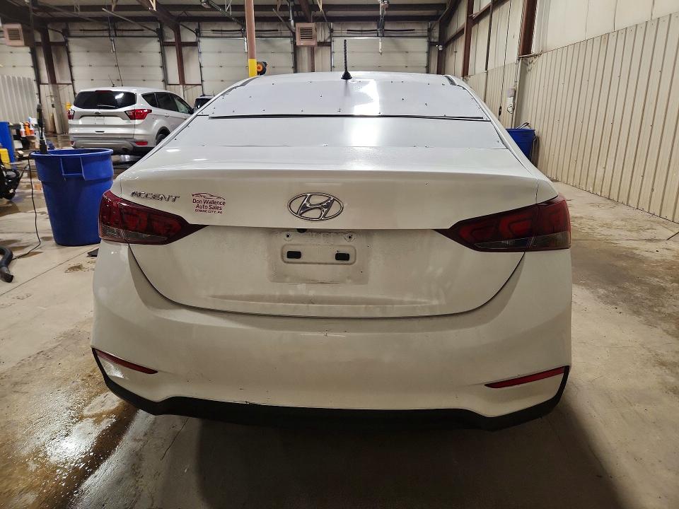 Zdjęcie 6 z aukcji – 2018 HYUNDAI ACCENT z VIN 3KPC24A36JE028322