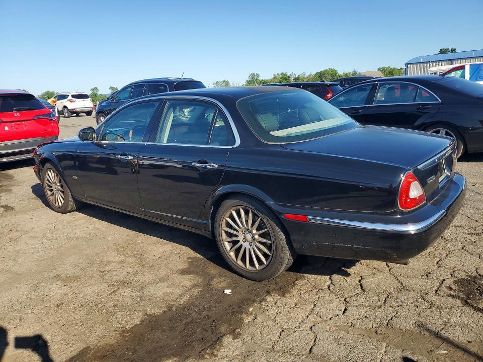 Photo 2 from auction – 2007 JAGUAR XJ8 with VIN SAJWA71B57SH17397
