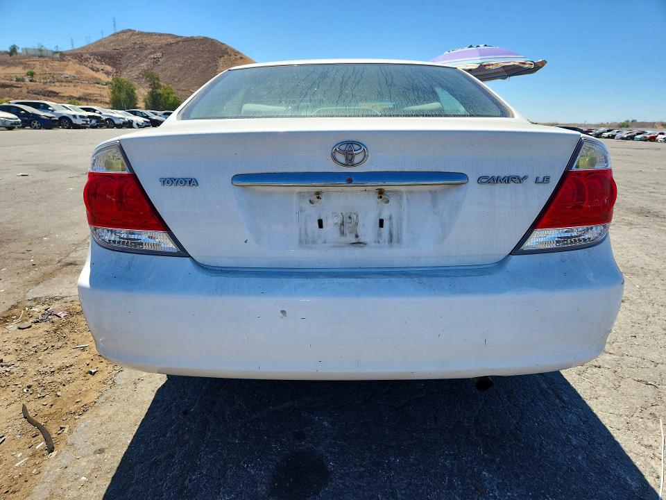 Photo 6 from auction – 2005 TOYOTA CAMRY with VIN 4T1BE30K25U388678