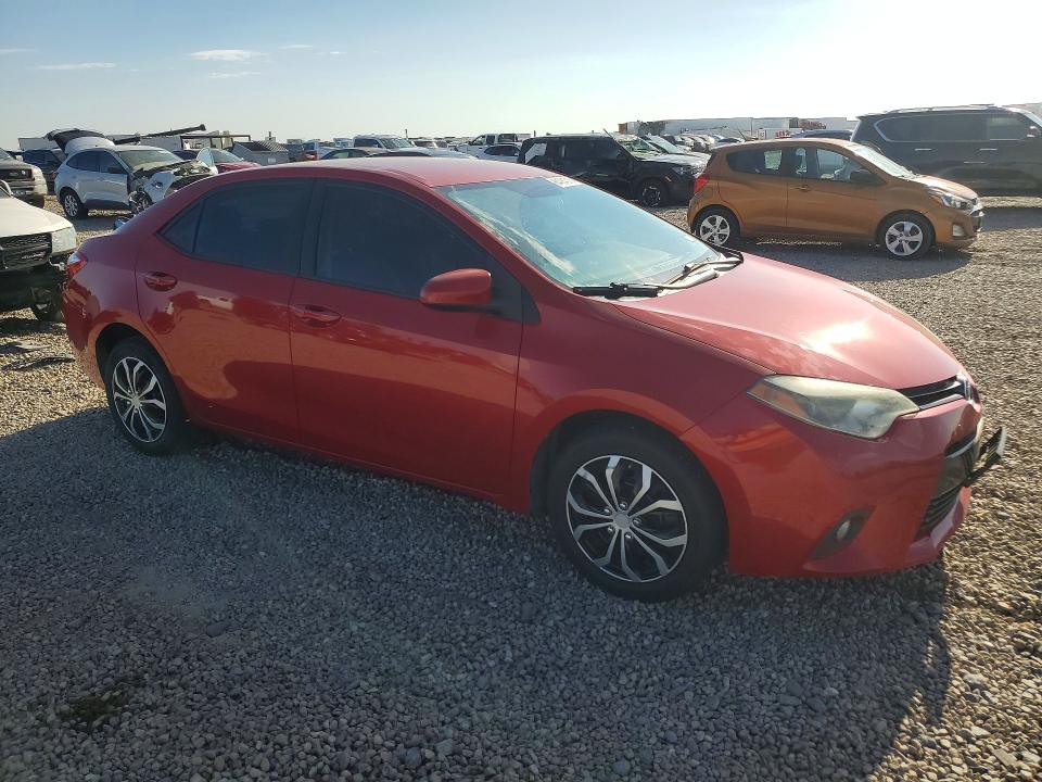 Photo 4 from auction – 2015 TOYOTA COROLLA with VIN 5YFBURHEXFP260406