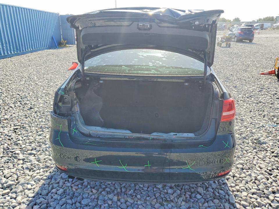 Photo 6 from auction – 2015 VOLKSWAGEN JETTA with VIN 3VWD17AJ5FM404574