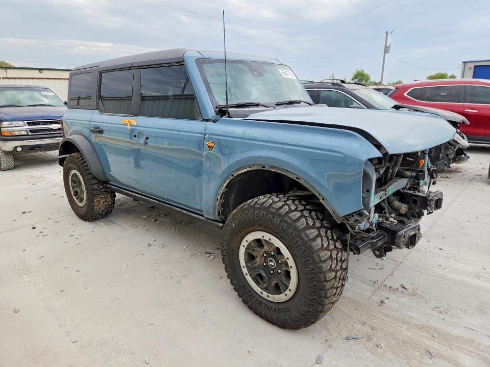 Снимка 4 от търг – 2023 FORD BRONCO с VIN 1FMEE5DP8PLC18588
