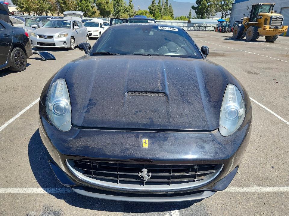 Photo 5 from auction – 2010 FERRARI CALIFORNIA with VIN ZFF65LJA4A0174614